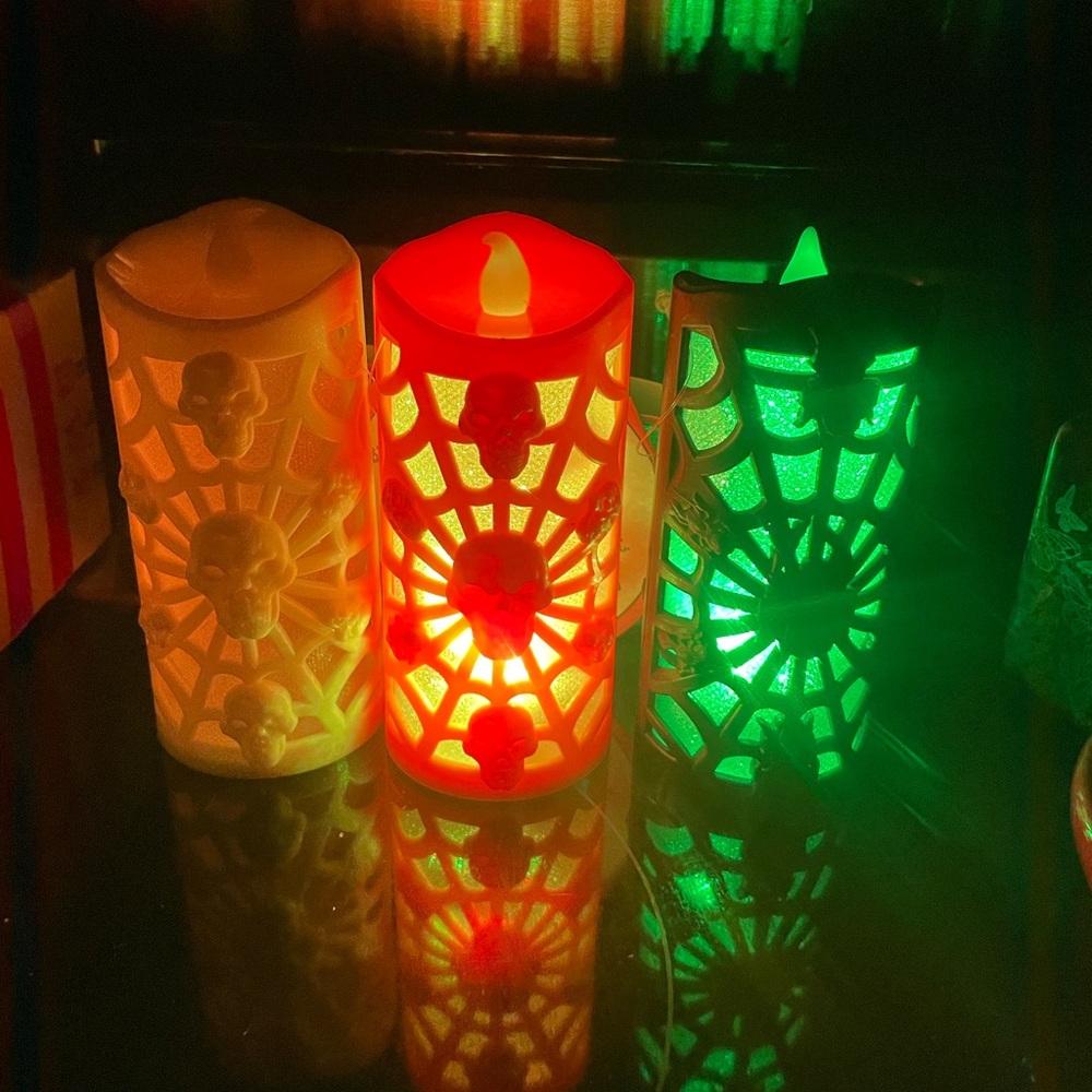 2) 6” LED Webbed Flashing Color Changing Candle Decor Skull Spider Halloween